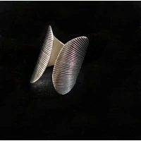 Hill Tribe gyűrű ezüst vonalas minta 8 gr. Hill Tribe gyűrű ezüst vonalas minta 8 gr.