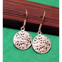 Indiai viráginda fülbevaló