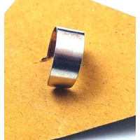 Fülgyűrű ezüst sima