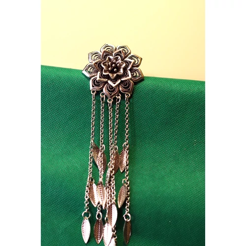 Indiai etnikai szári hajtű