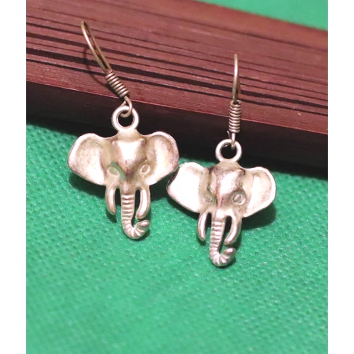 Indiai elefánt fülbevaló