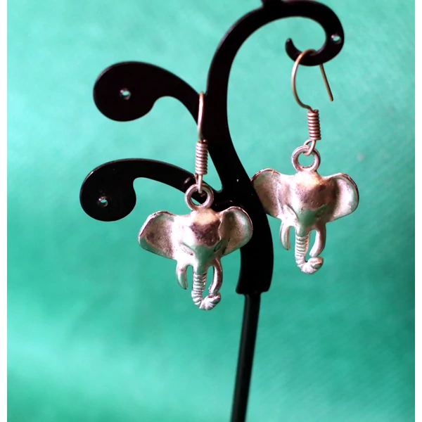 Indiai elefánt fülbevaló